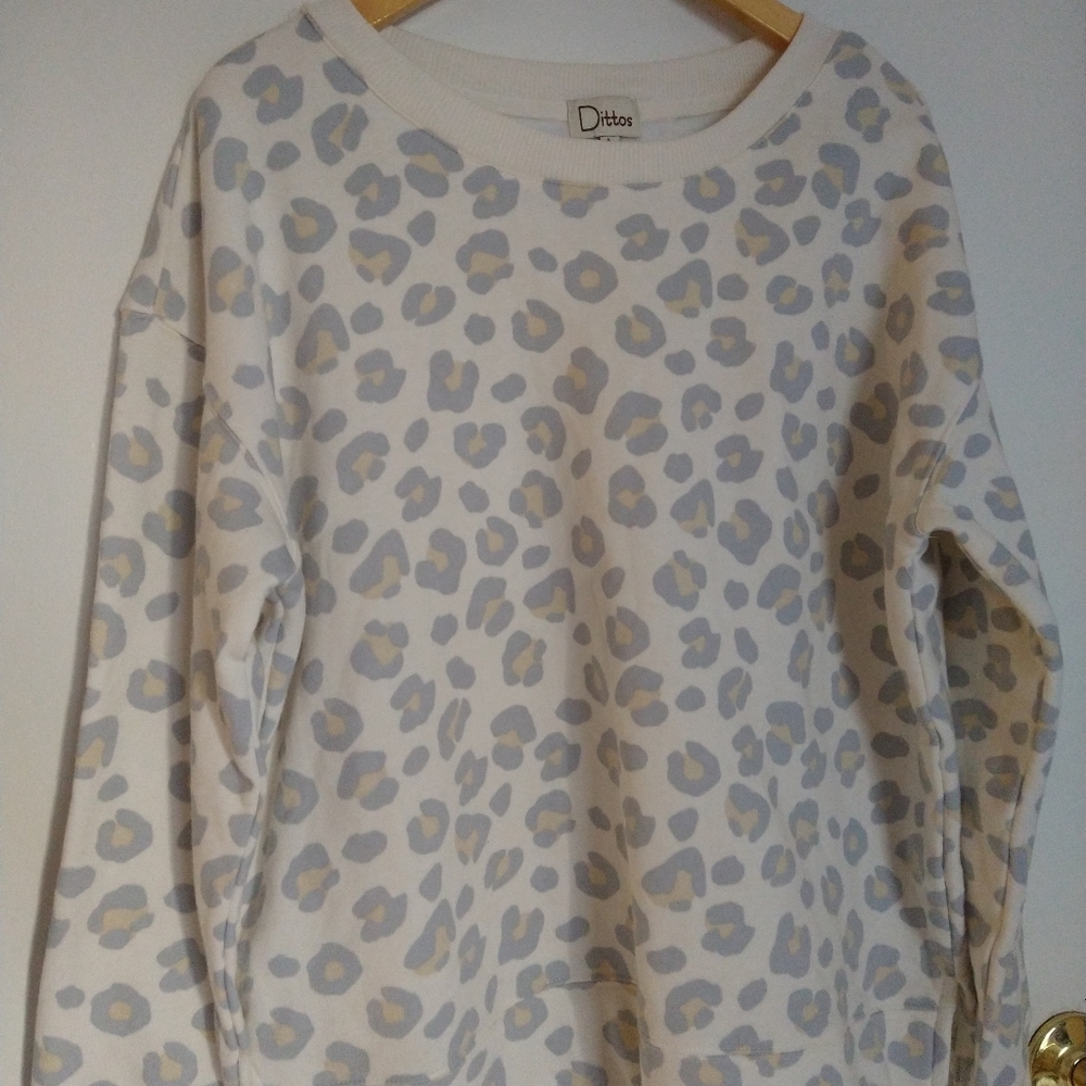 Dittos sweater size L